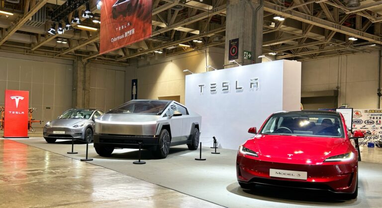 Tesla displays Model 3 Performance and Cybertruck in Macau