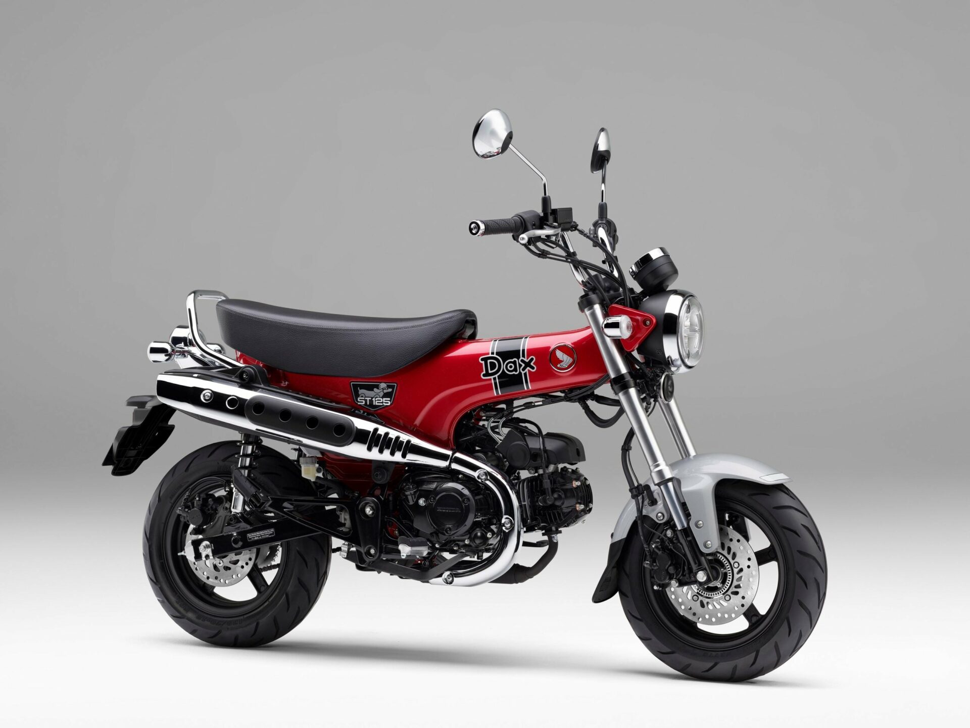 2023 Honda Dax red scaled