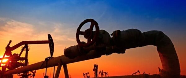 Oil Slides as EIA Reports Crude Inventory Decline, Fuel Builds