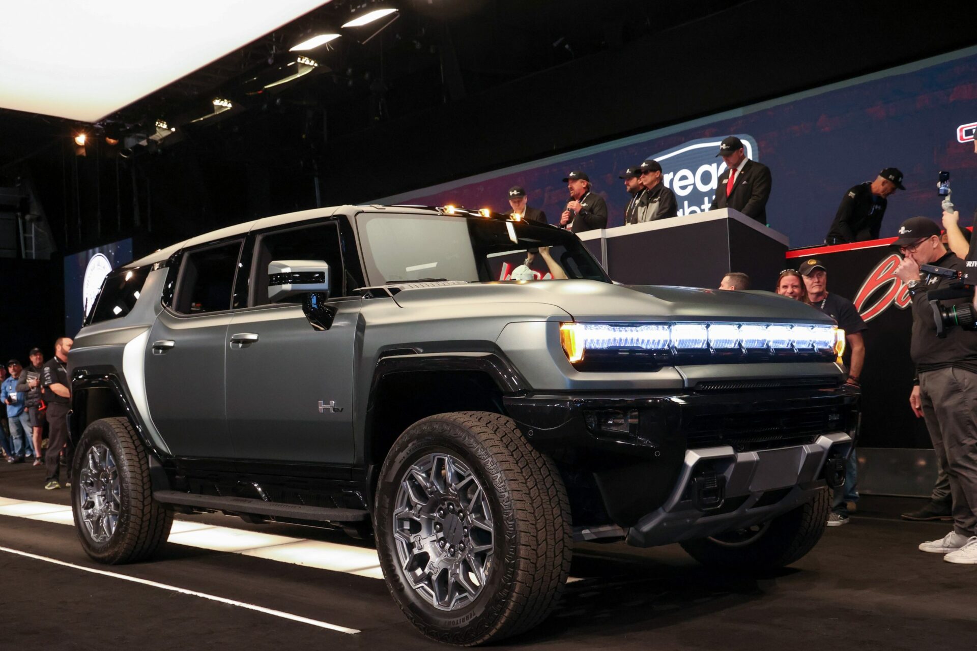 2024 gmc hummer ev edition 1 suv barrett jackson 01 scaled