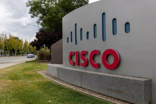 Cisco to Invest $1 Billion in AI Startups as Industry Booms