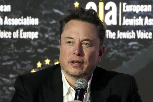 Elon Musk faces allegations of insider trading by Tesla shareholder in lawsuit