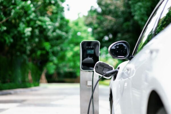 Business group criticizes Mississippi’s rollout of EV charger program