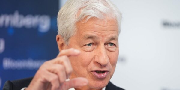 Bank dividends: JPMorgan, Wall Street giants boost payouts