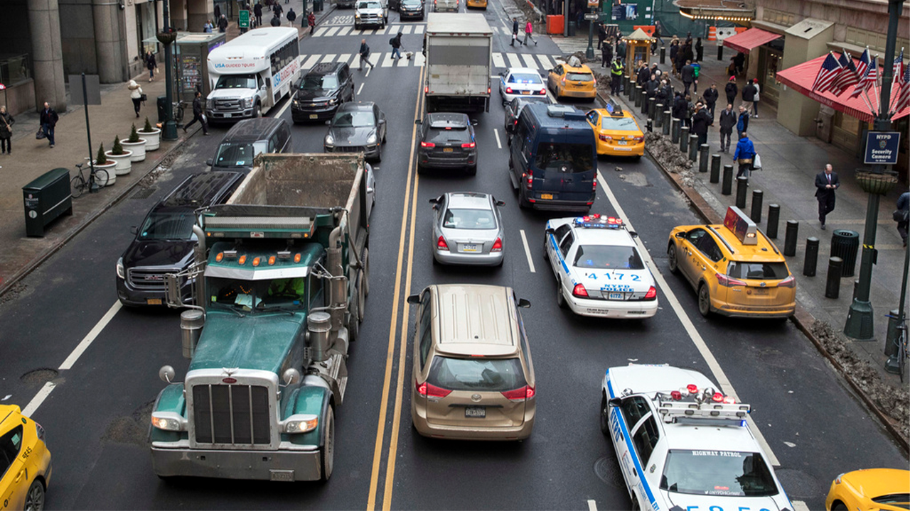 Truckers file lawsuit against NYC over city’s ‘congestion fee’