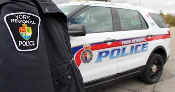 Victim assaulted during gunpoint robbery at Richmond Hill currency exchange: