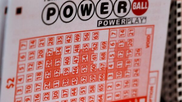 Winning Powerball ticket worth $1 million sold at Giant Eagle