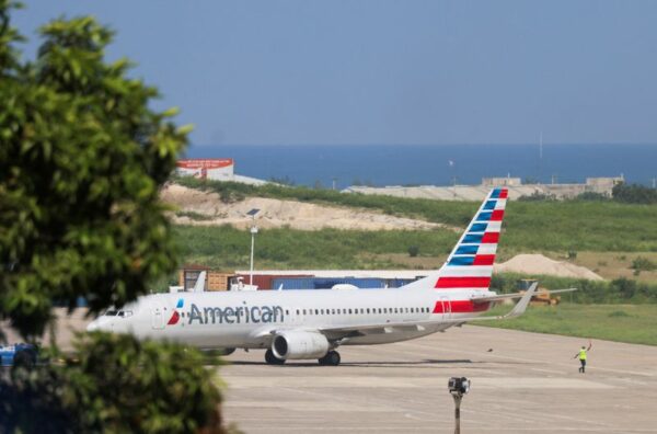 American Airlines faces strike threat as union negotiations stall