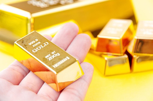 Gold Rebounds from Near the Lower End of its Range