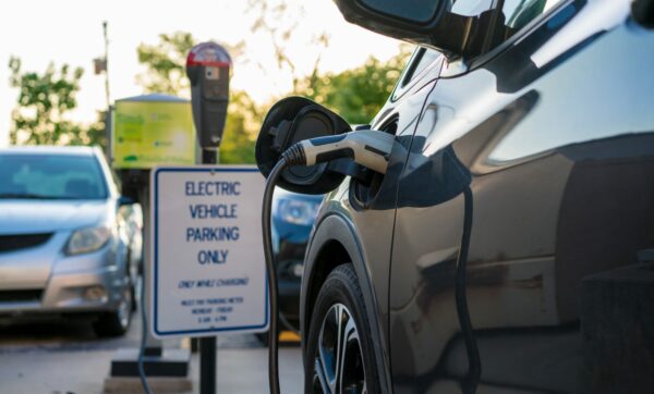 Electric vehicle market and policy developments in U.S. states, 2023