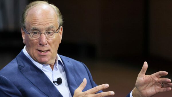 BlackRock’s Larry Fink says he’s a ‘major believer’ in bitcoin