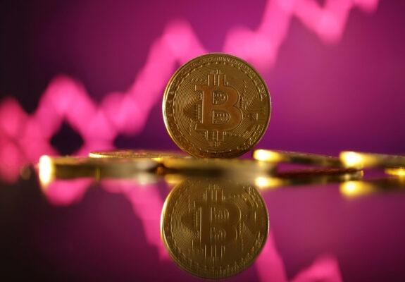 Cryptocurrencies rebound with risk assets Friday after two down days