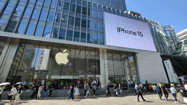 Apple loses top 5 spot in China smartphone market as domestic brands dominate