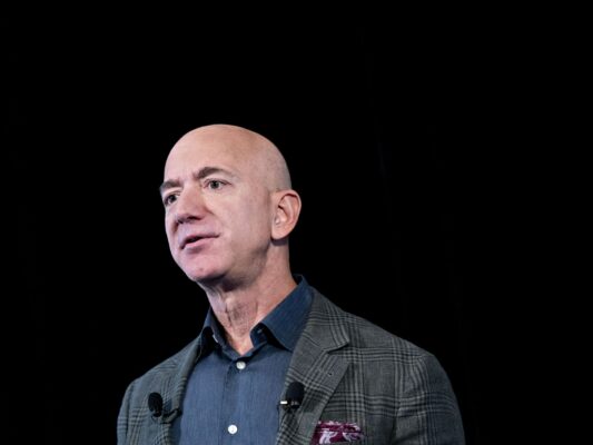 Jeff Bezos to sell $5bn in Amazon shares | Business and Economy News