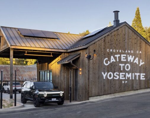 “Rest Stop of The Future” Opens Near Yosemite National Park