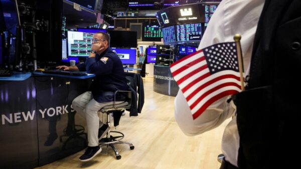 Wall Street today: US stocks edge higher ahead of key economic events, chip