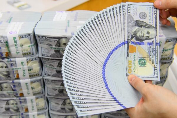 Korea’s foreign currency savings snap 5-mth losing streak