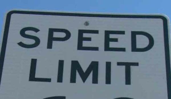 Feedback signs and speed limit change along Basin Bridge